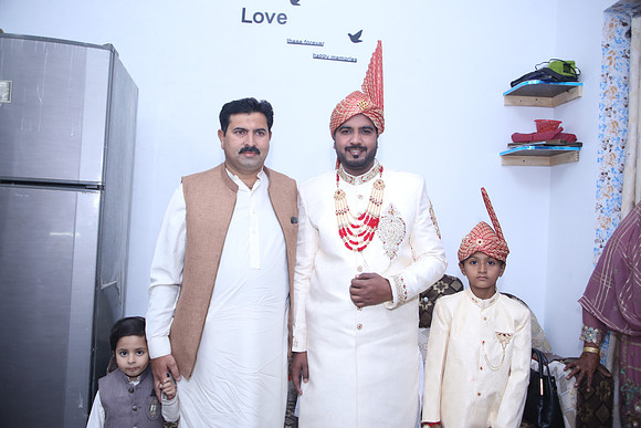 Barat Wedding Photographed by Fatima Studio 00030
