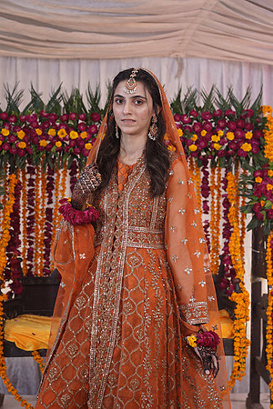 Iqra & Amjad Mehndi 00040