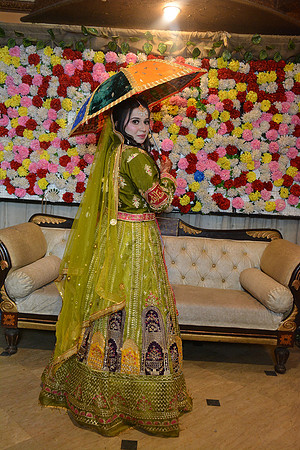 Usama & Bisma Mehndi 00089