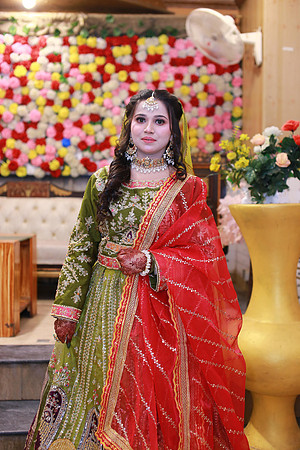 Usama & Bisma Mehndi 00116