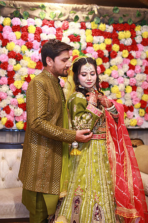 Usama & Bisma Mehndi 00137