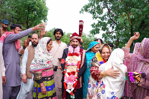 Haseeb & Usba Barat00181