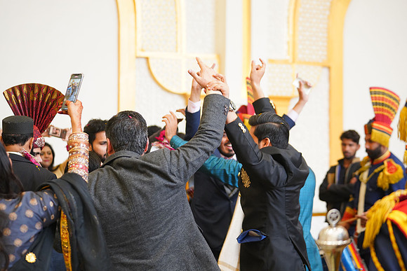 Azhar & Ayesha Barat 00201