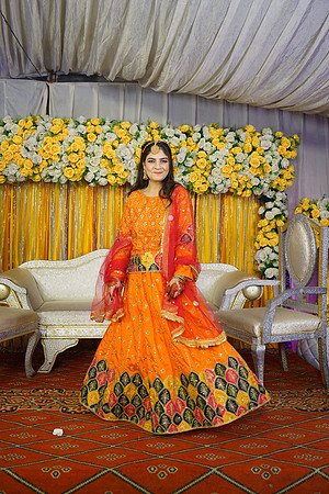 Rafiya & Fahad Mehndi 00121