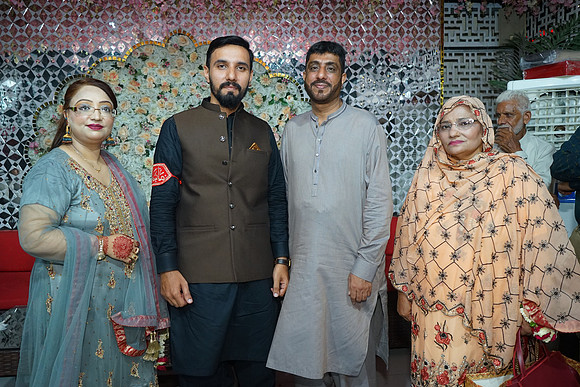 Fatima & Anjum 00229