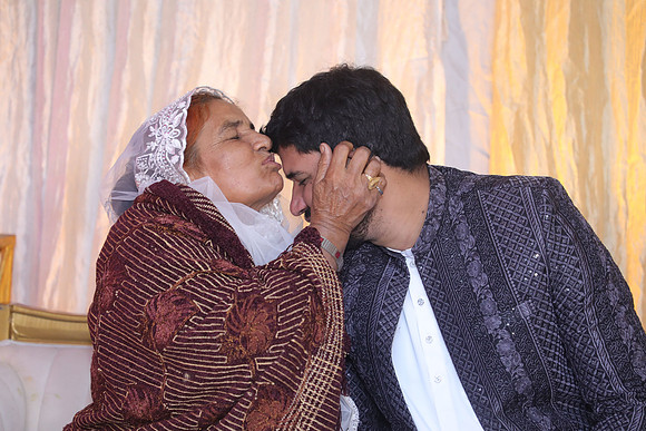Ibrar & Aleena Mehndi 00155