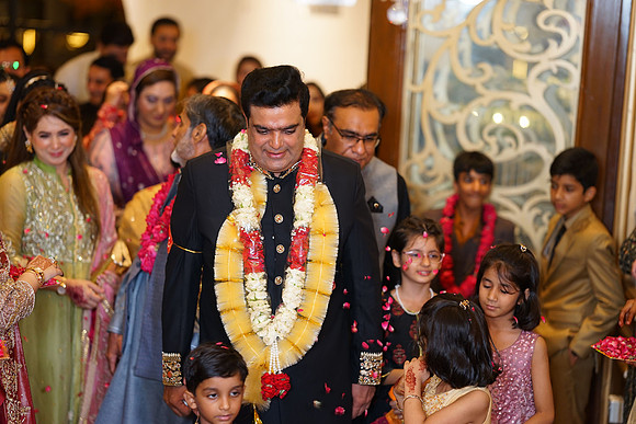 Ammara & Azeem Barat 00190
