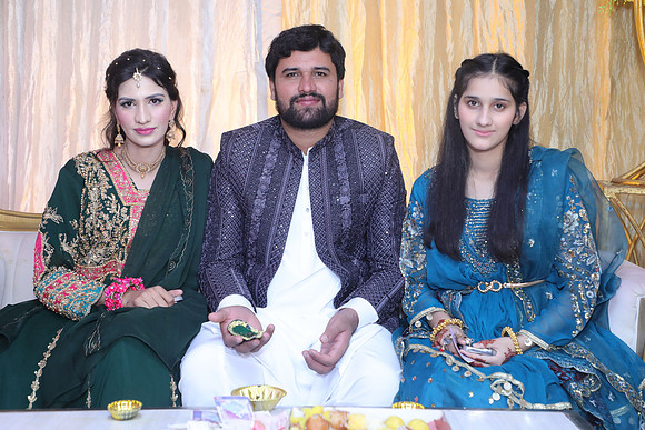Ibrar & Aleena Mehndi 00182