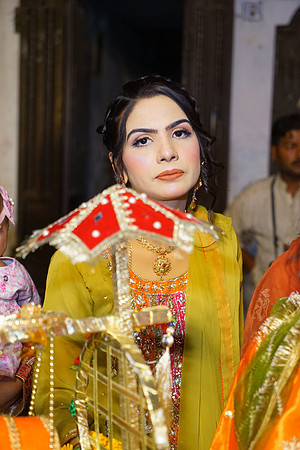 Rafiya & Fahad Mehndi 00272