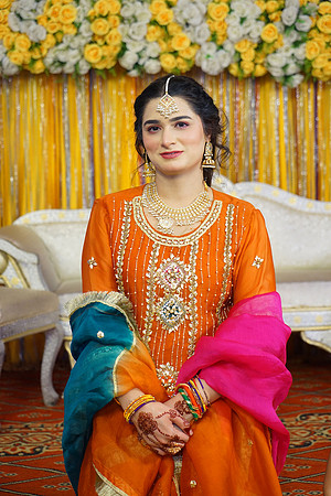 Rafiya & Fahad Mehndi 00146