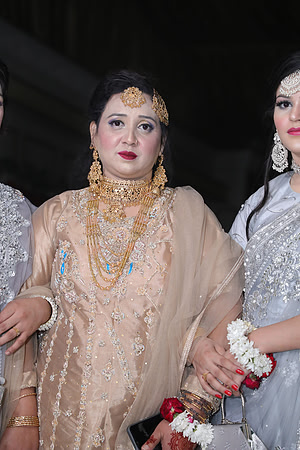 Ibrar & Aleena Barat 00252