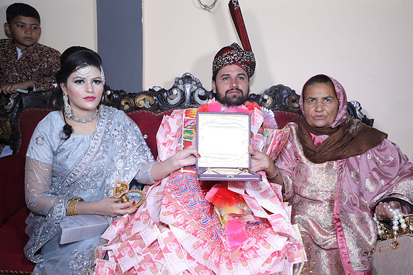 Ibrar & Aleena Barat 00216