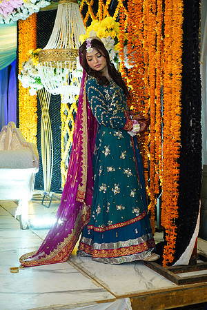 Ayesha & Arslan Mehndi 00032