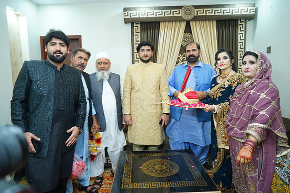Farhan & Anum Barat 00055