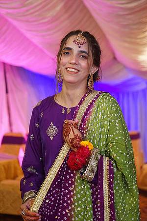 Iqra & Amjad Mehndi 00170