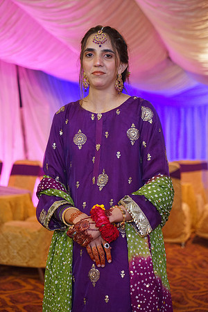 Iqra & Amjad Mehndi 00158