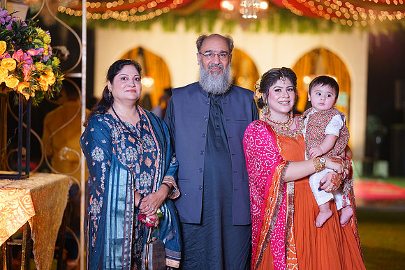 Ammara & Azeem Mehndi 00204