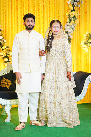 Sana & Ijaz Mehndi 00002