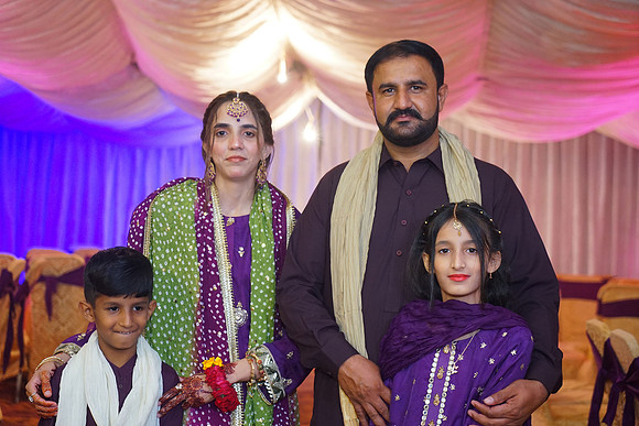 Iqra & Amjad Mehndi 00182