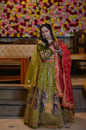 Usama & Bisma Mehndi 00043