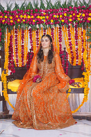 Iqra & Amjad Mehndi 00013