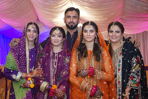 Iqra & Amjad Mehndi 00191