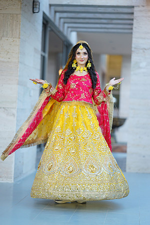 Roman & Areeja Mehndi 00024