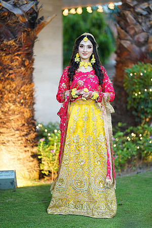 Roman & Areeja Mehndi 00035