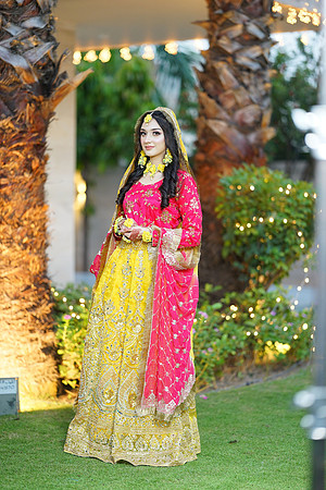 Roman & Areeja Mehndi 00044