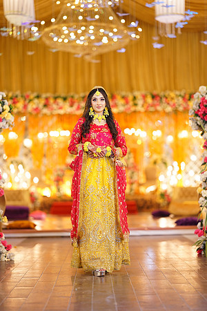 Roman & Areeja Mehndi 00143