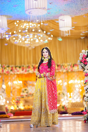 Roman & Areeja Mehndi 00149