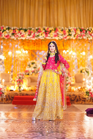 Roman & Areeja Mehndi 00154