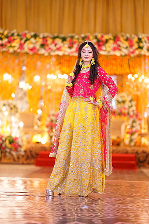 Roman & Areeja Mehndi 00155