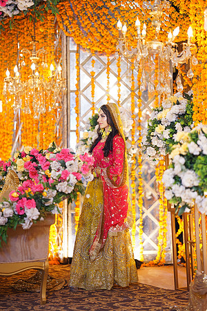 Roman & Areeja Mehndi 00186