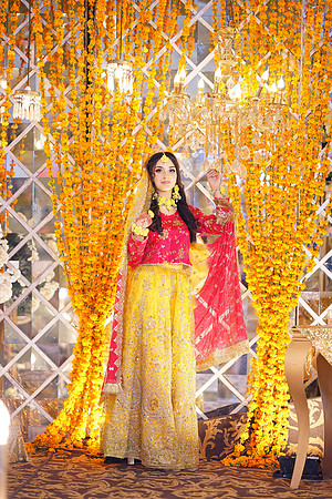 Roman & Areeja Mehndi 00200