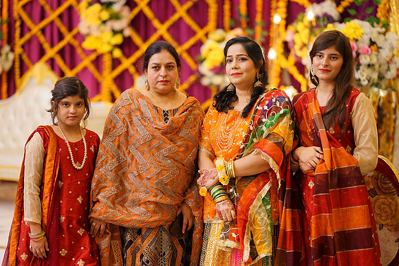 Ghufran & Fareeha Mehndi 00037