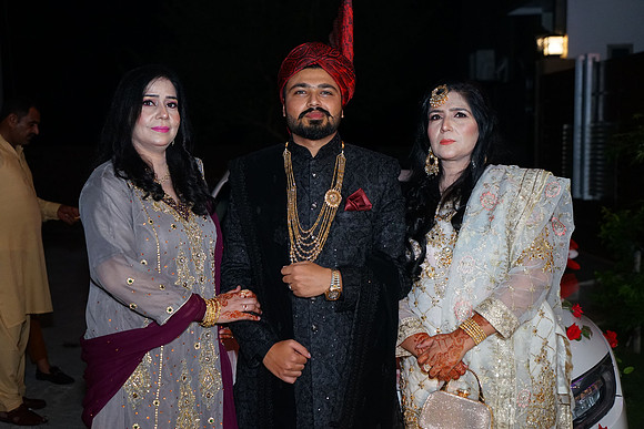 Ghufran & Fareeha Barat 00049