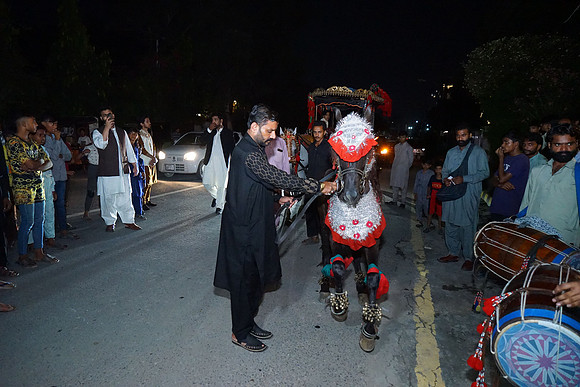 Ghufran & Fareeha Barat 00075