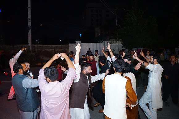 Ghufran & Fareeha Barat 00083