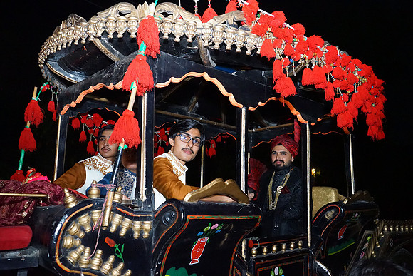Ghufran & Fareeha Barat 00081
