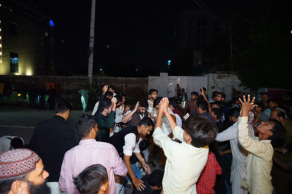 Ghufran & Fareeha Barat 00094