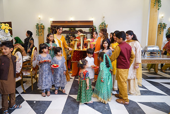 Ghufran & Fareeha Mehndi 00189