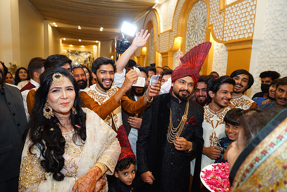 Ghufran & Fareeha Barat 00144