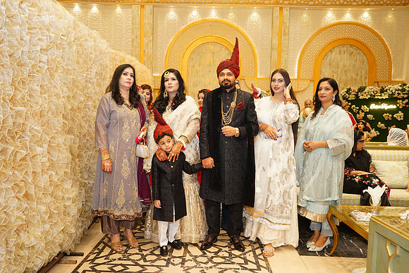 Ghufran & Fareeha Barat 00171