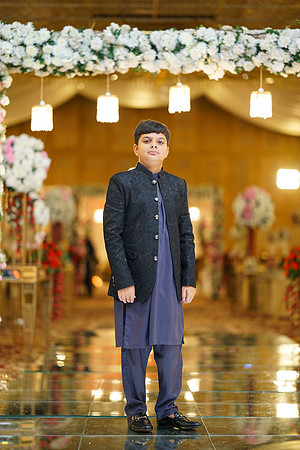 Roman & Areeja Barat 00175