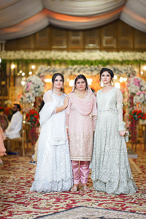 Roman & Areeja Barat 00244