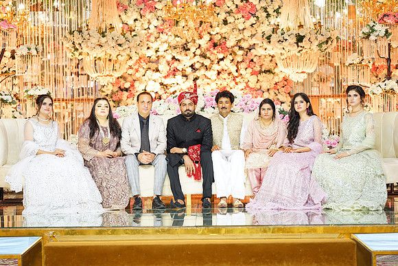 Roman & Areeja Barat 00300
