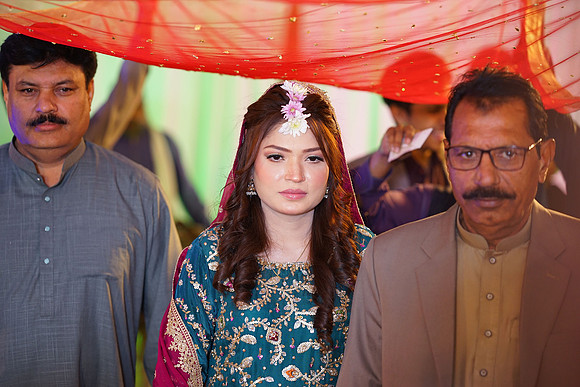 Ayesha & Arslan Mehndi 00207