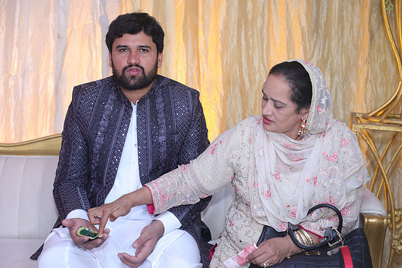 Ibrar & Aleena Mehndi 00178