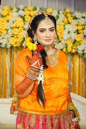 Rafiya & Fahad Mehndi 00026